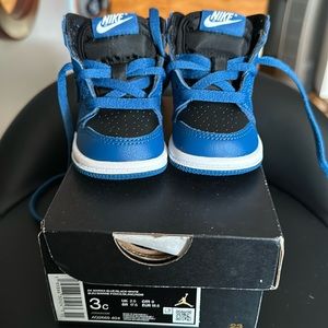 Jordan 1 Retro High OG size 3c navy blue/black/white.